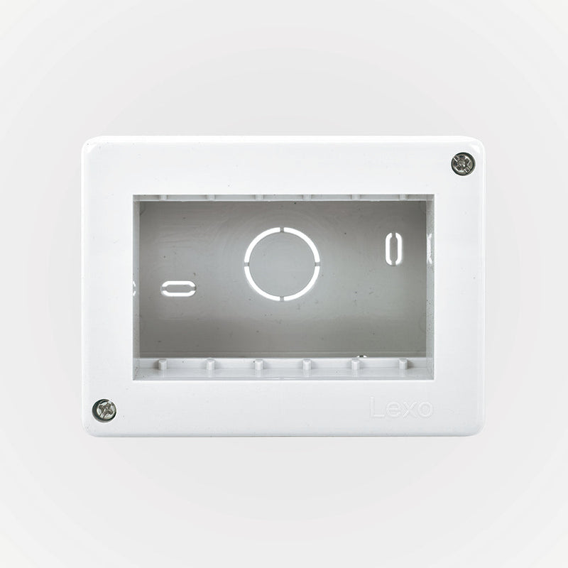 Casquete sobrepuesto IP20 3 módulos, blanco