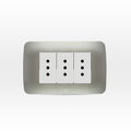 Toma corriente triple 10A 250V blanco/plata armado - Miniatura 1