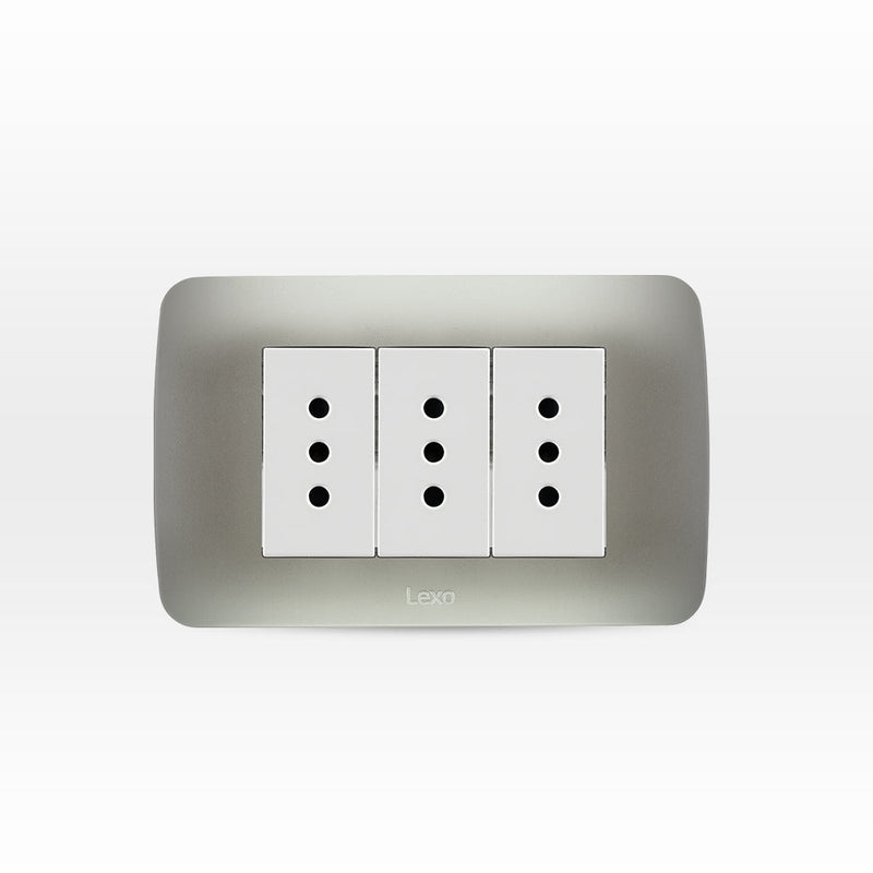 Toma corriente triple 10A 250V blanco/plata armado
