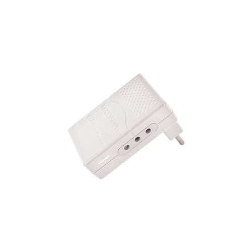 Adaptador triple plano 10A, 250V, 2P+T, blanco